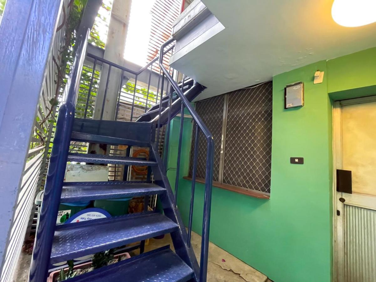 Small Island Homestay Tainan Exterior foto